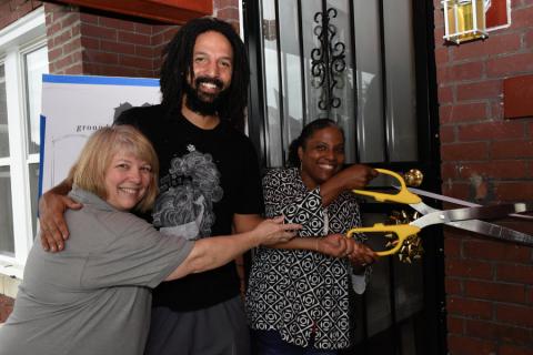 A symbolic ribbon cutting opens Art House in Detroit Opening of Central Detroit Christian's Art House.