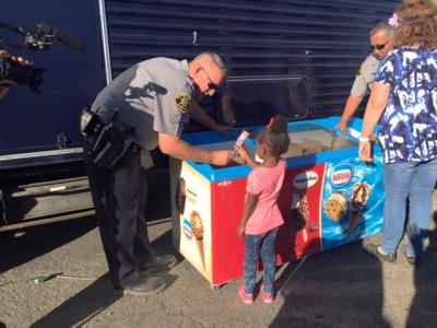 eden_night_live.jpg Sheriff's deputies hand out treats at Eden Night Live in Alameda, California