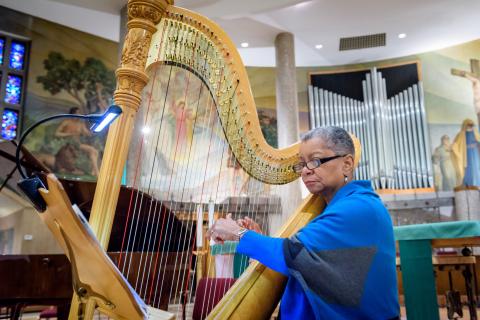 Patricia Terry-Ross in performance Patricia Terry-Ross performing on her harp