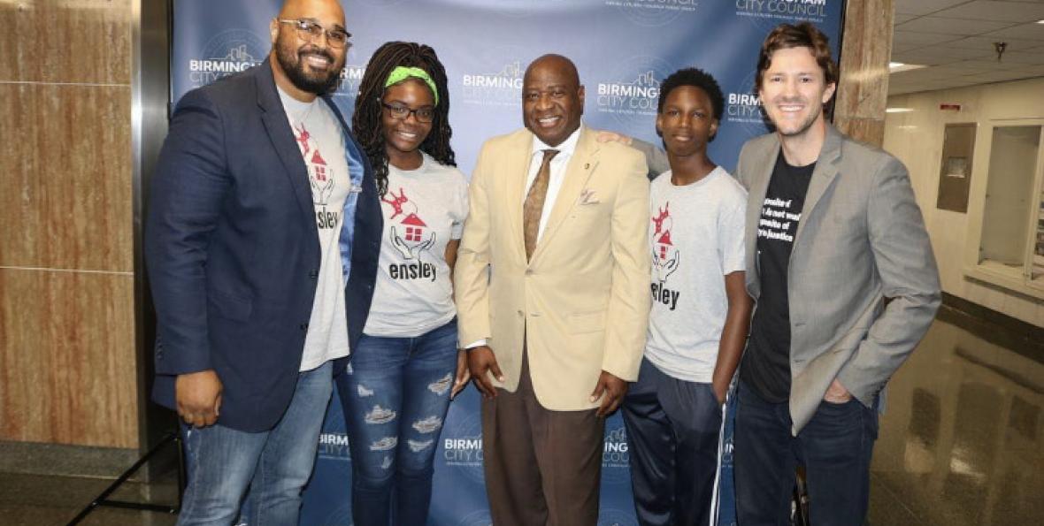 councilor_hilliard_and_build_up_staff_and_students_at_birmingham_city_hall.jpeg councilor_hilliard_and_build_up_staff_and_students_at_birmingham_city_hall.jpeg