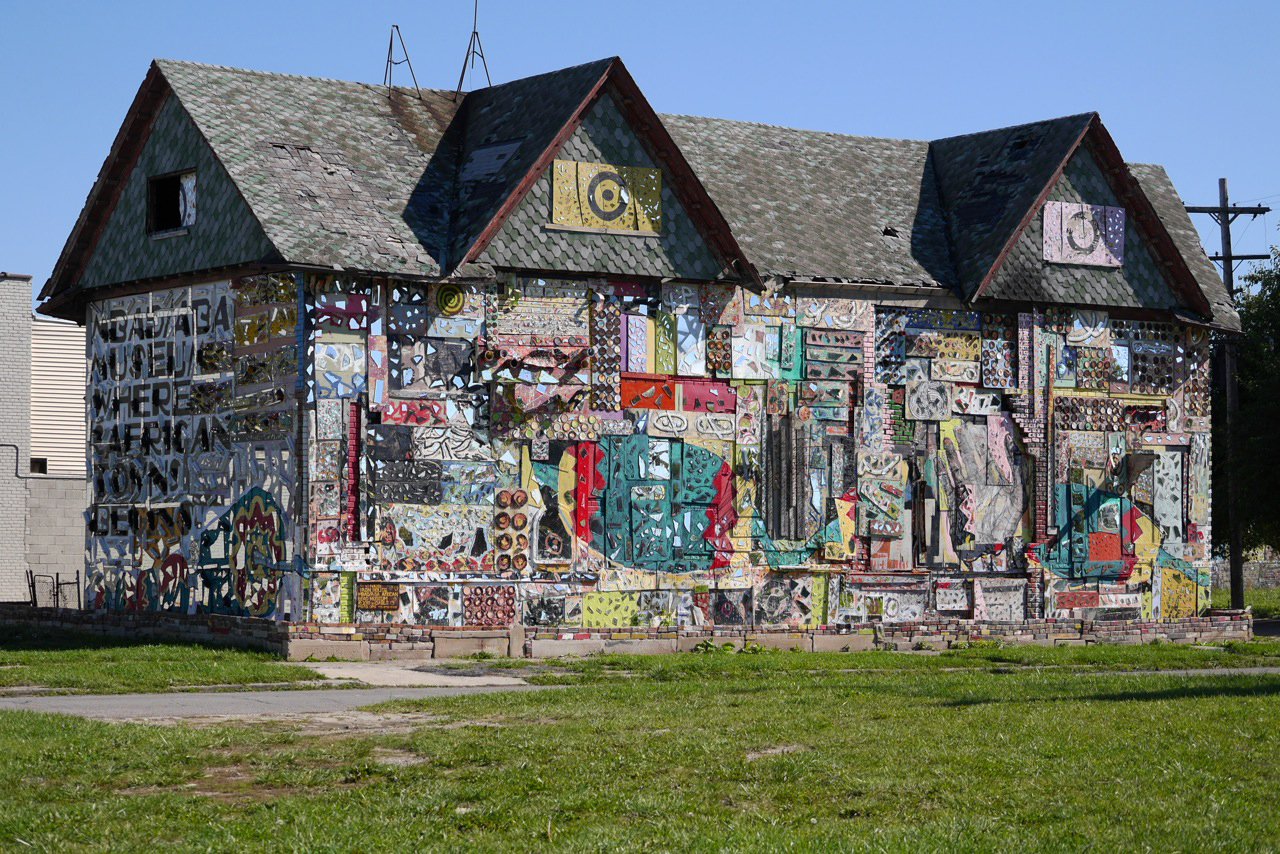 Olayami Dabls, a storyteller with a paintbrush and a street-corner ...